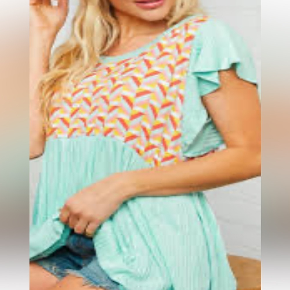 ☀️Haptics by Hollywood- Chevron Patterned Top with Turquoise Accents - Picture 6 of 6